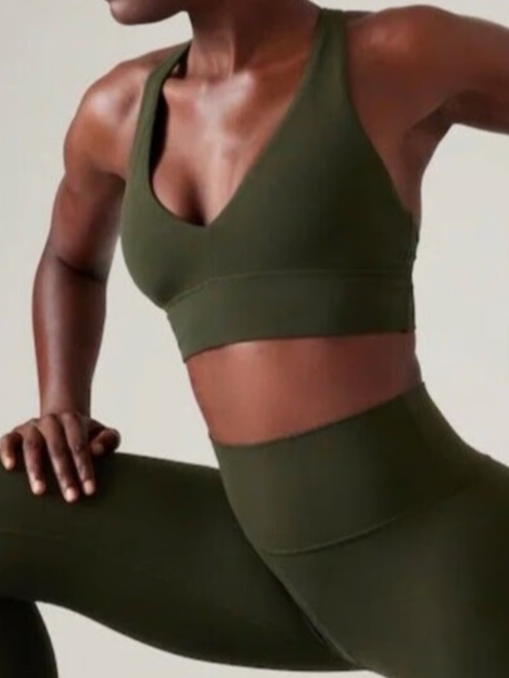 Athleta Transcend Plunge Yoga Bra Aspen Olive Green